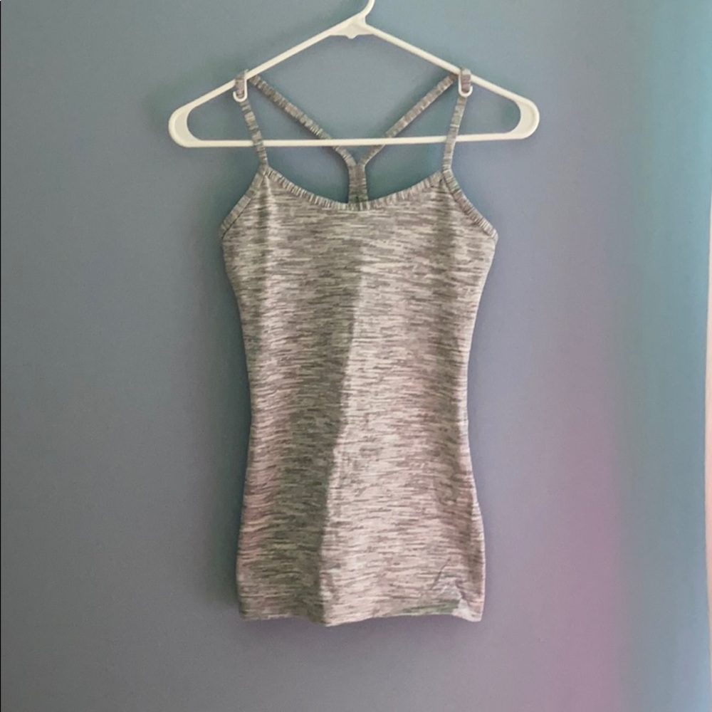 lululemon grey gray tank top sz.4 built in bra
